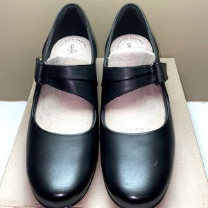 Clarks Black leather Emslie Lulin Mary Janes
